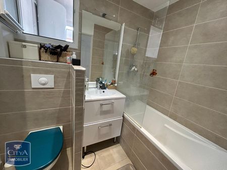 Location Appartement 4 pièces 66m² CHARNAY LES MACON 71850 - Photo 5