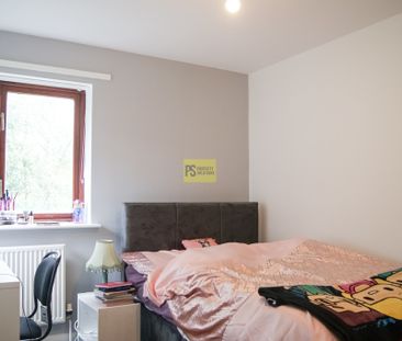 25 Denby Close - Photo 3