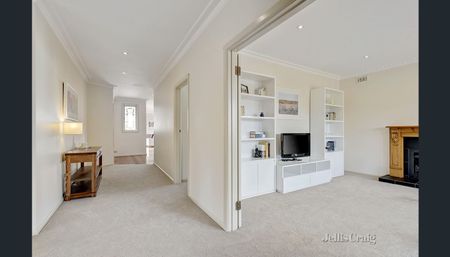 42 Robert Street, Bulleen - Photo 5