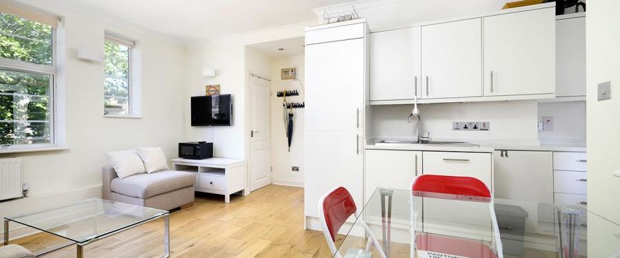 WARNER HOUSE, SOUTH KEN, SW7, London - Photo 1