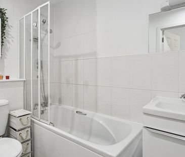 Whittets Ait, Jessamy Road, Weybridge, Surrey, KT13 - Photo 5