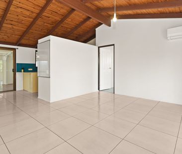 Spacious Family Home in a Quiet, Convenient Location - Photo 3