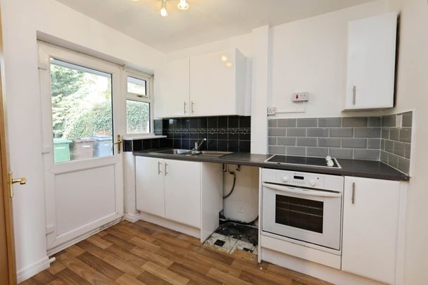 Hillwood Close, Spital - Photo 1