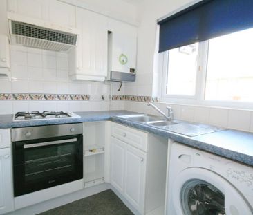 2 bedroom terraced house to rent - Photo 3