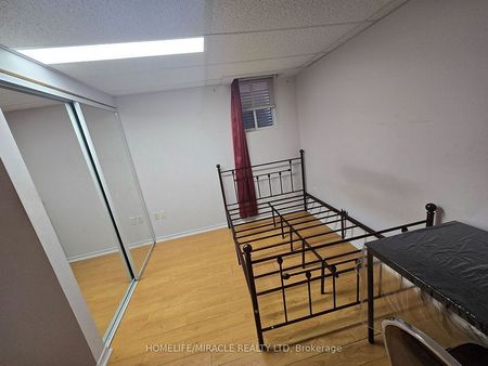 For Lease - 22 Misty Hills Trail, Toronto, Ontario - Photo 2