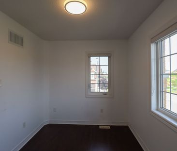 For Lease - 4302 Trail Blazer Way, Mississauga, Ontario - Photo 6