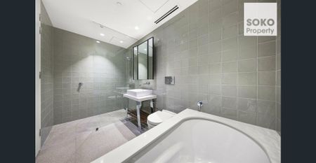 Luxurious Waterfront Living - Photo 5