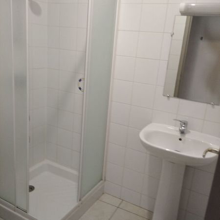 A louer studio - centre ville de Carentan - 2e étage - Photo 3