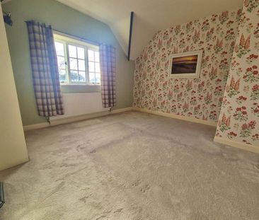 3 bedroom end of terrace house to rent - Photo 5