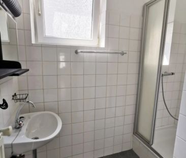 tolle 2 1/2 Zimmer Wohnung inkl schöner Küche & Kamin - Photo 6