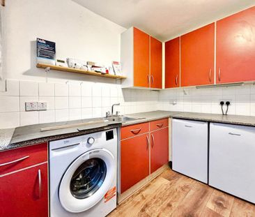 2 bedroom maisonette to rent - Photo 6