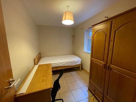 Flat 1-75 Fitzroy Avenue, Belfast, BT7 1HT - Photo 3