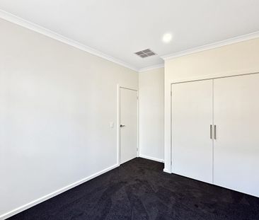 🏡 4-Bedroom House in Eynesbury - Photo 4