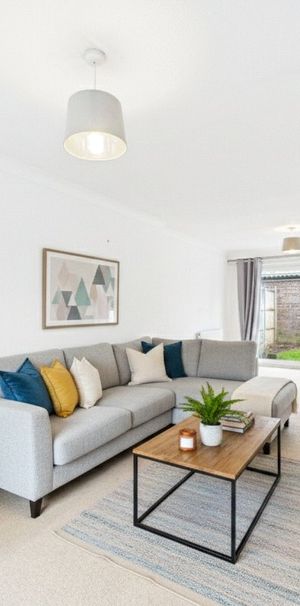 Farmers Way, Berkshire Farmers Way, Berkshire - Photo 1