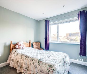 5 bedroom detached house to rent - Photo 6