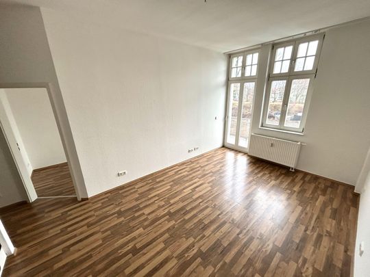 Charmante 2-Raum-Wohnung mit Balkon und Stellplatz ! - Photo 1