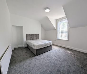 4 bedroom house of multiple occupation to rent - Photo 2