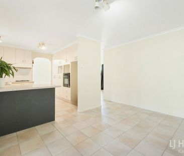 QUIET YET HANDY LOCATION! - Photo 3