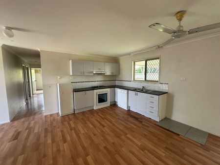 33 Rayleigh Street, Wulguru - Photo 3