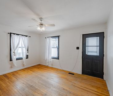 For Lease - 951 Merivale Road, Carlington - Central Park, Ontario - Photo 1