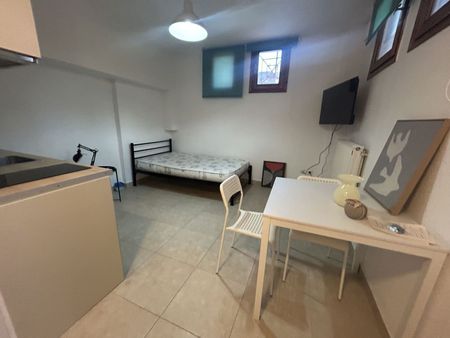 Studio/Γκαρσονιέρα για ενοικίαση Άνω Πόλη - Photo 4