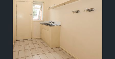 Modern Comforts in a Peaceful, Tree-Covered Locale - Photo 4