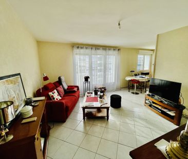 Location Appartement 3 pièces 71m² CHATELLERAULT 86100 - Photo 4