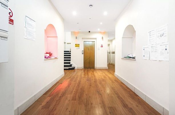 1 bedroom flat to rent - Photo 1