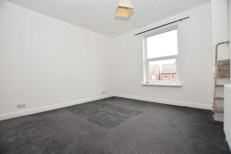2 bedroom House To Let - Photo 4
