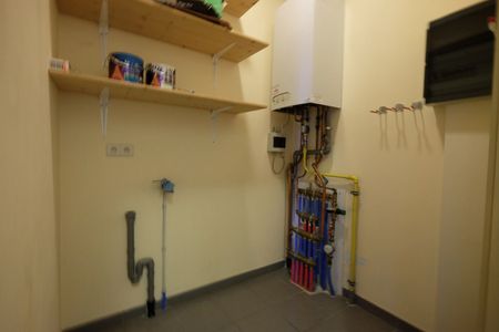 Leuk één slaapkamerappartement met autostaanplaats te huur - Foto 2