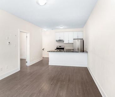 For Lease - 3326 Millicent Avenue Unit# Coach, Oakville, Ontario - Photo 2