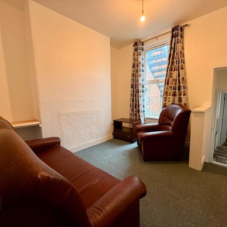 2, 4, Dunluce Avenue, Belfast, BT9 7AY - Photo 1