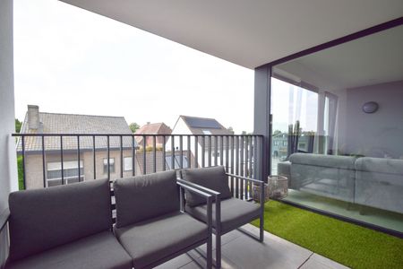 Makkelijk bereikbaar appartement met 2 slaapkamers vlakbij het centrum - Photo 2