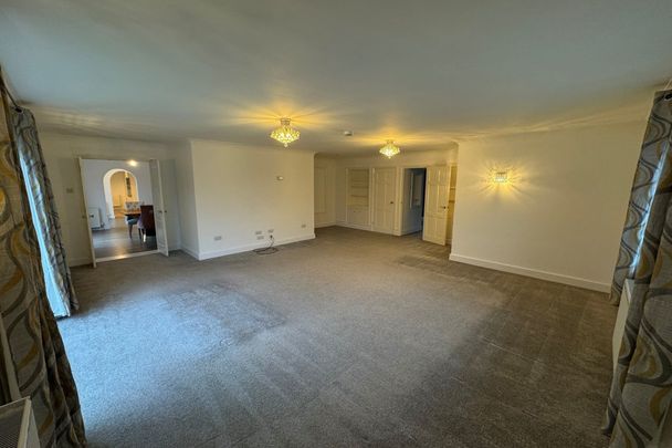 Main Road, Brookville - Photo 1