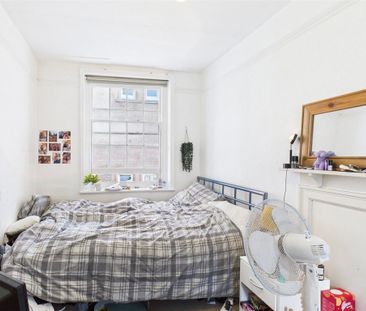 3 bedroom apartment to rent - Photo 2