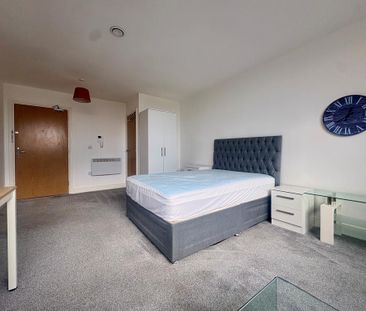 Studio to rent - Photo 1