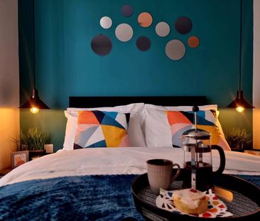 Choose your vibe from 6 incredible suites in this stunning new hous... - Photo 3