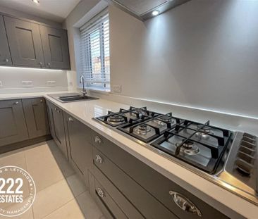 Canberra Avenue - Warrington - WA2 - Photo 5