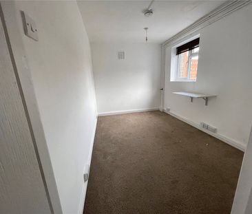 2 bedroom maisonette to rent - Photo 5