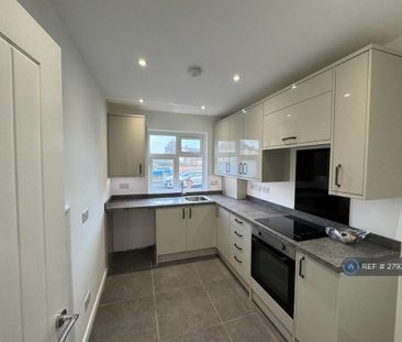 2 bedroom maisonette to rent - Photo 1