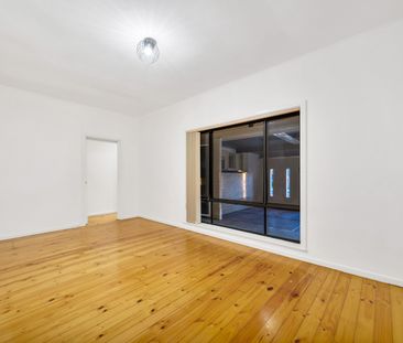 38 St Leonard Crescent, Elizabeth Downs SA 5113 - House For Rent - ... - Photo 4