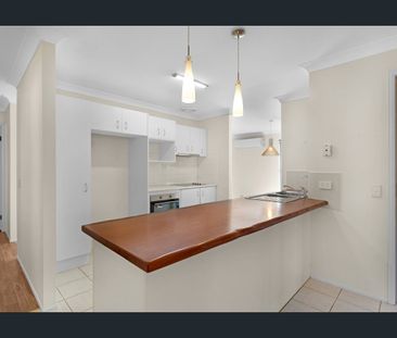 Spacious Family Home in Heart of Burleigh Waters - Photo 5