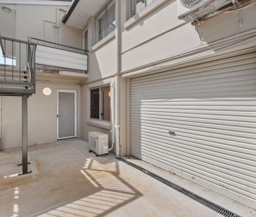 1/28 Mclay Street, Coorparoo QLD 4151 - Apartment For Rent | Domain - Photo 6