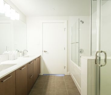 Condo in Downtown Vancouver, BC - Photo 2