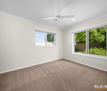 7 Phillip Avenue, Queanbeyan NSW 2620 - House For Rent | Domain - Photo 5