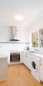 Dee Why, 9/76 Dee Why Parade - Photo 3