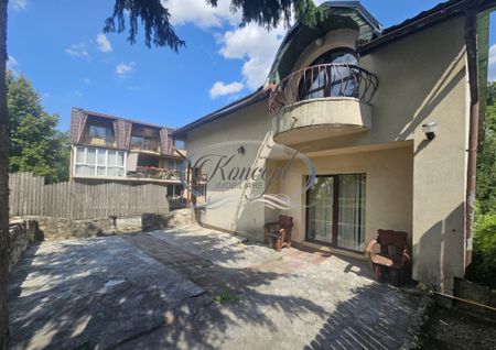 Zona Sigma - casa cu 6 parcari si gradina - Fotografie 2