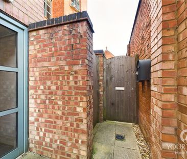 2 bedroom flat to rent - Photo 3