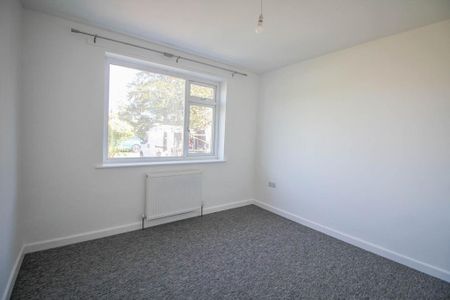 2 bedroom bungalow to rent - Photo 3