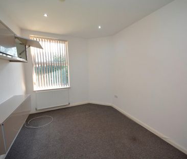 1 bed Studio for Rent - Photo 2